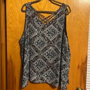 Maurices 3x navy blue floral blouse